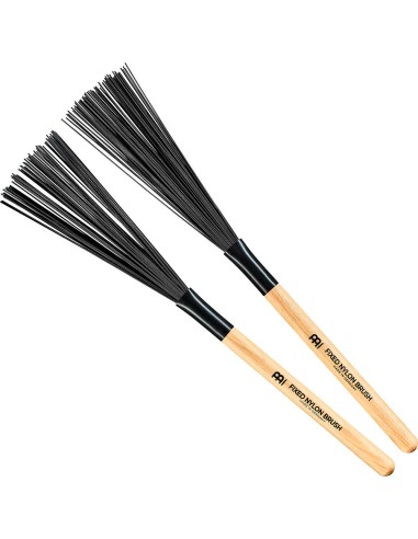 SB303 ESCOBILLA NYLON MANGO MA