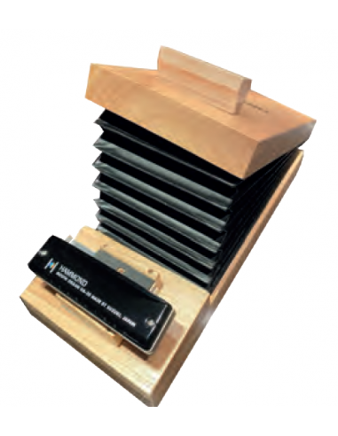 TESTEADOR DE ARMÓNICAS SUZUKI